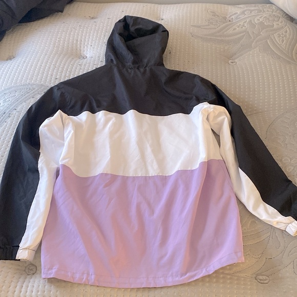 CSG black XL white and purple Windbreaker - Picture 2 of 4
